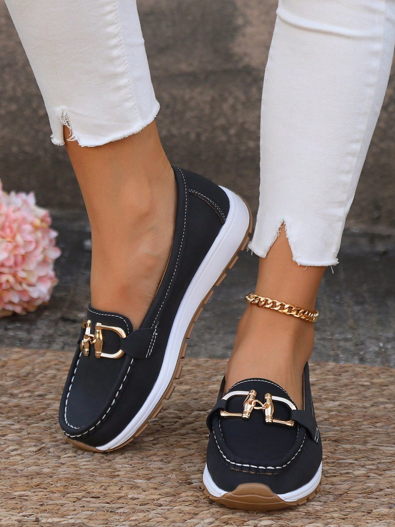 Annie - Flat Buckle Loafers