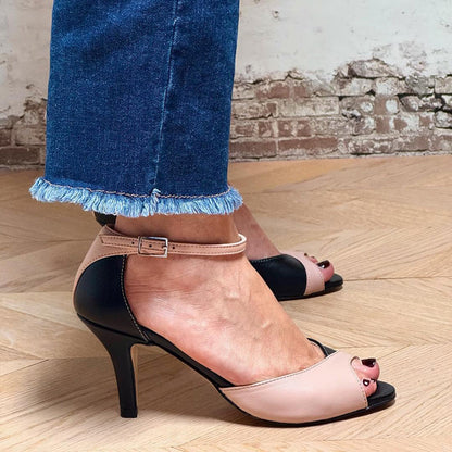 Noirella™ | Mid-heel pumps with ankle strap