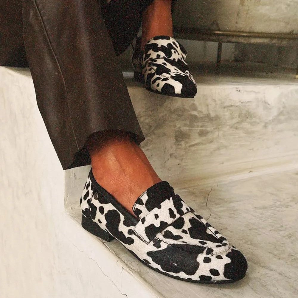Elegant animal print loafers