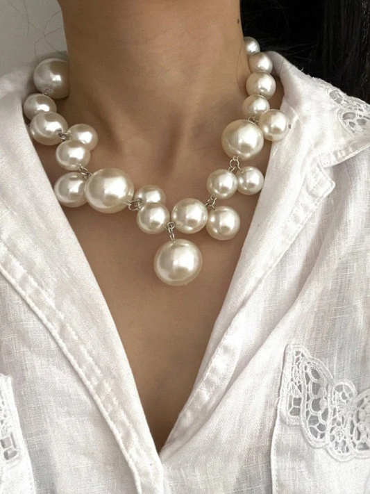 MARIA BOLD PEARL NECKLACE