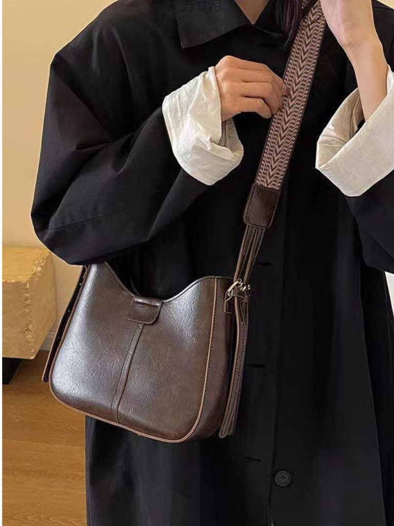 CYRILLE CROSSBODY BAG 